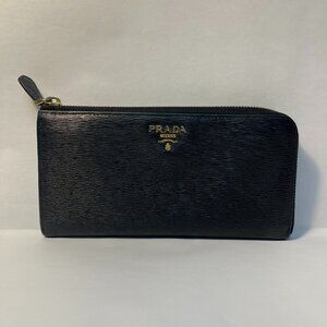 Prada Vitello Move Half Zip Black Long Wallet - Preowned